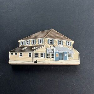 CATS MEOW 2000 Le Garage Restaurant Wiscasset Maine Shelf Sitter